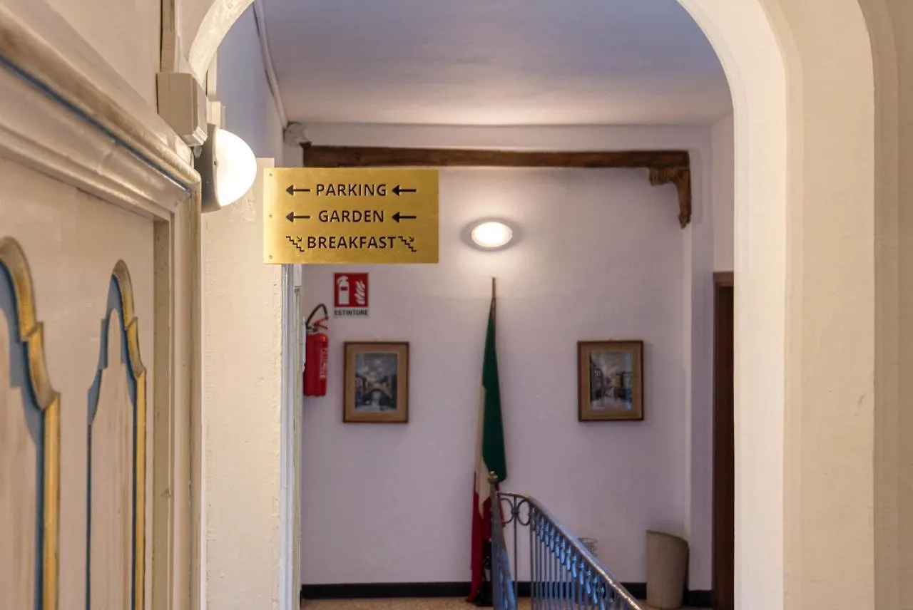 Palazzo Rivola Hotel Bergamo 2*,  Italy